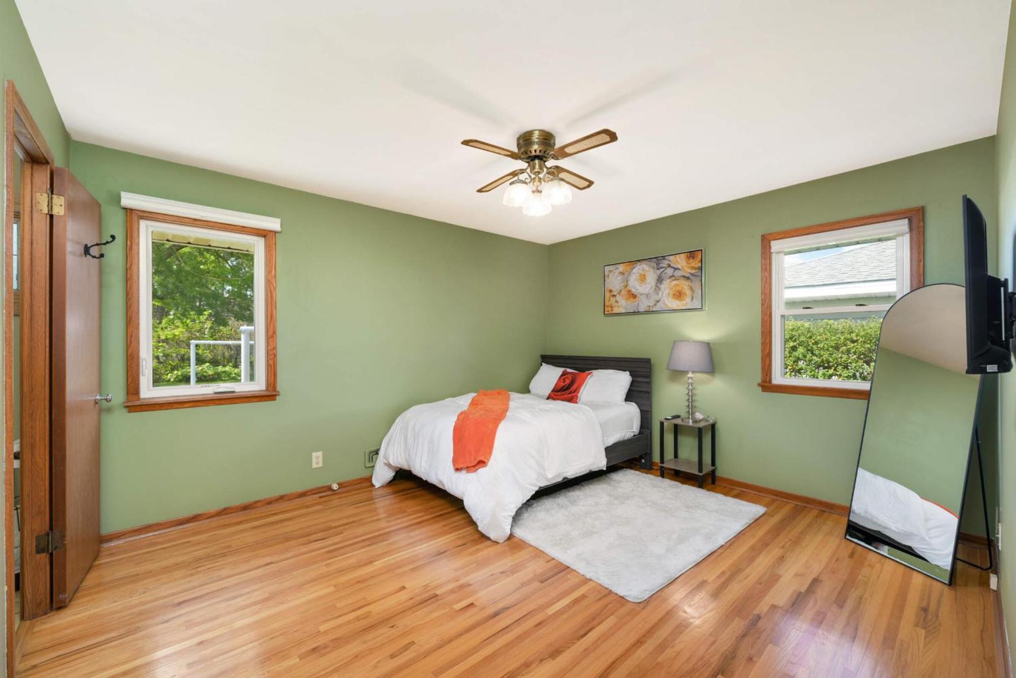 Cottage Grove Haven, Spacious 4-Bed, 3 Baths Retreat Extérieur photo