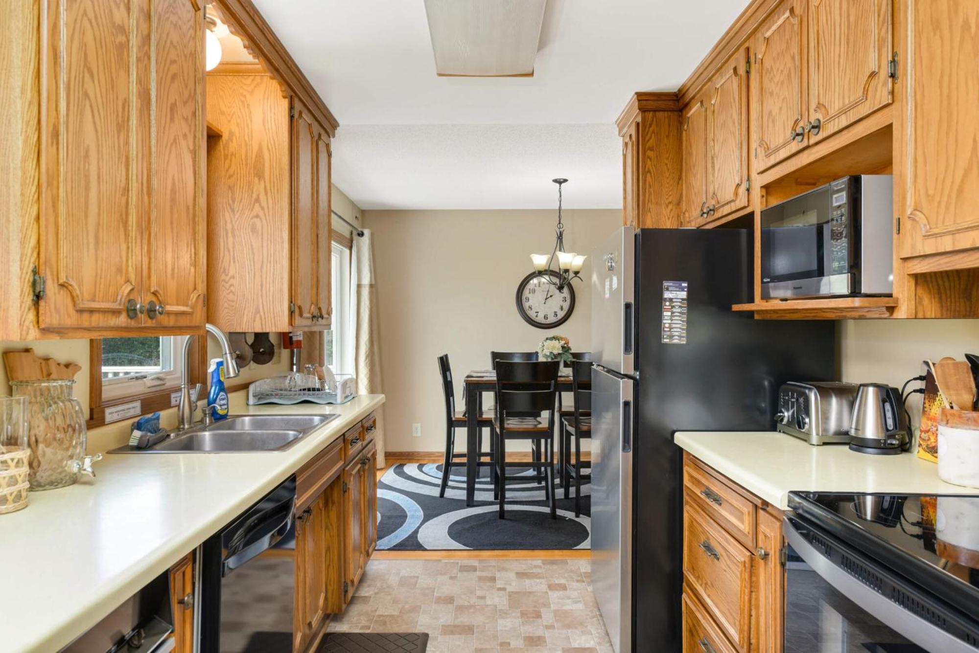 Cottage Grove Haven, Spacious 4-Bed, 3 Baths Retreat Extérieur photo