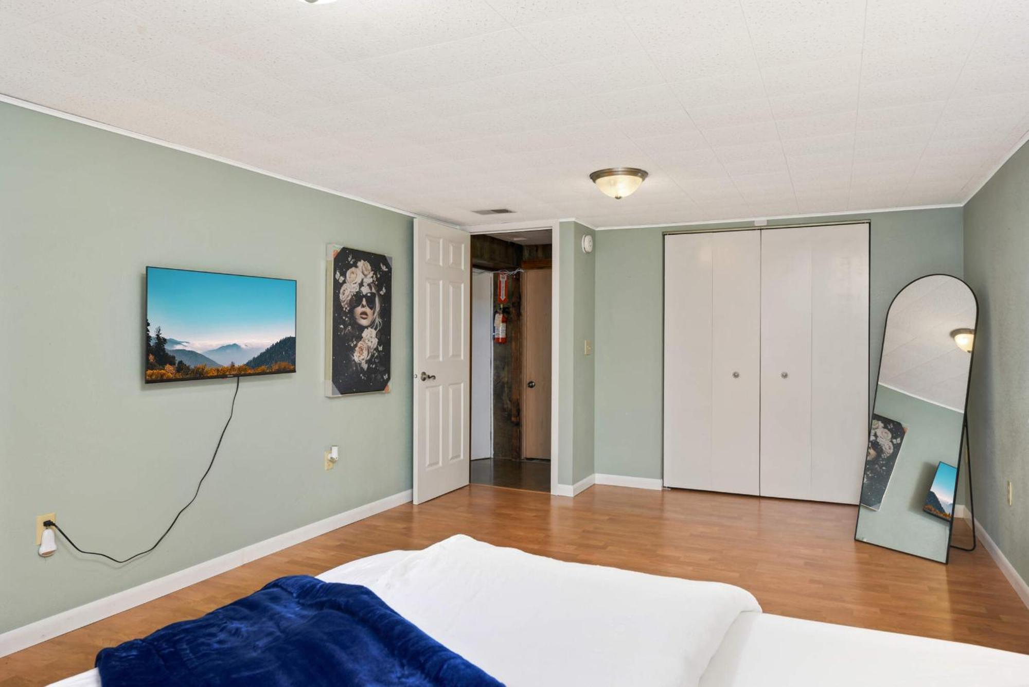 Cottage Grove Haven, Spacious 4-Bed, 3 Baths Retreat Extérieur photo