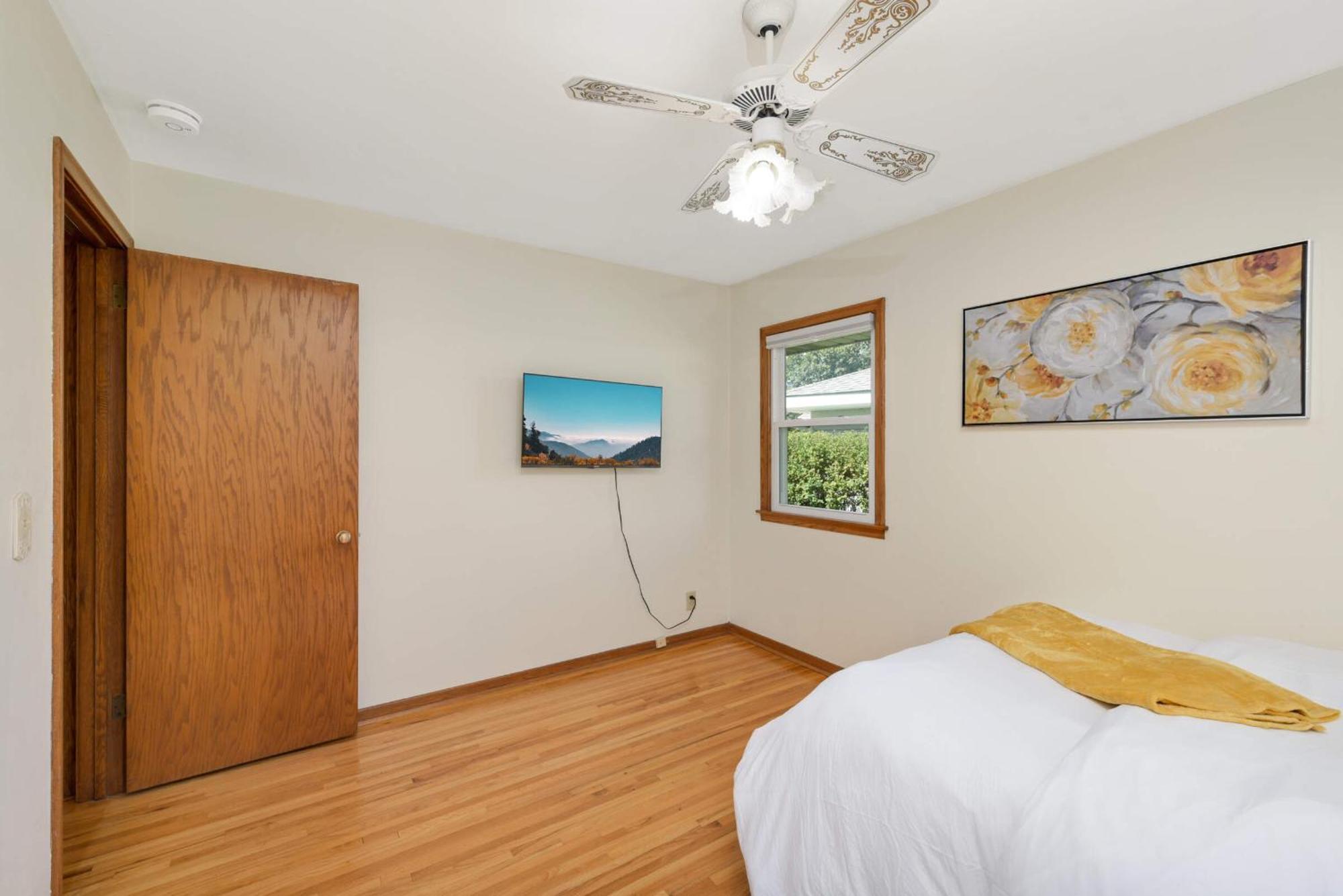 Cottage Grove Haven, Spacious 4-Bed, 3 Baths Retreat Extérieur photo