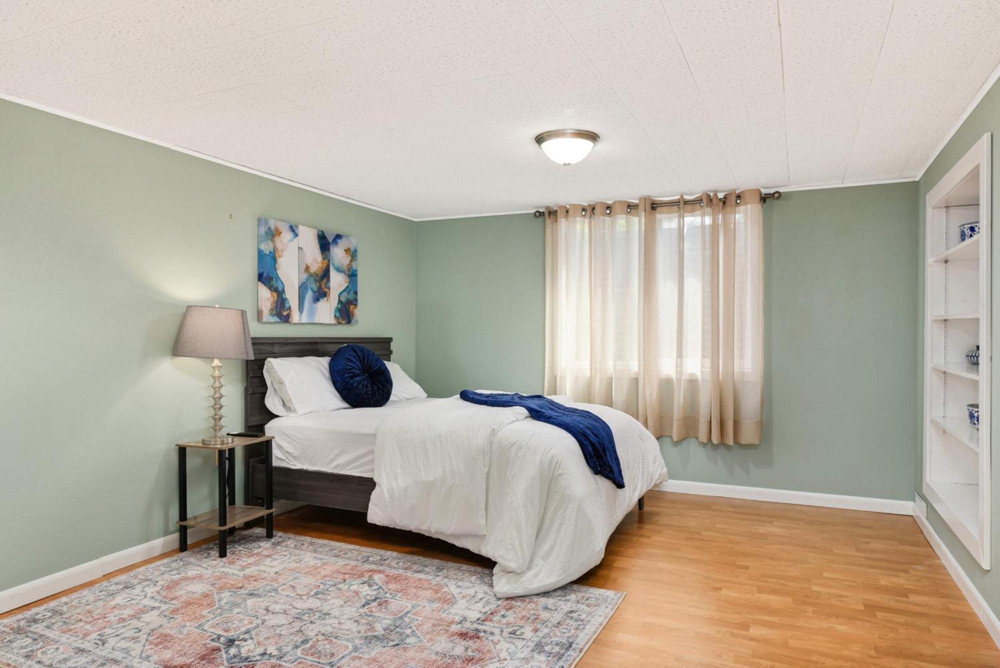 Cottage Grove Haven, Spacious 4-Bed, 3 Baths Retreat Extérieur photo