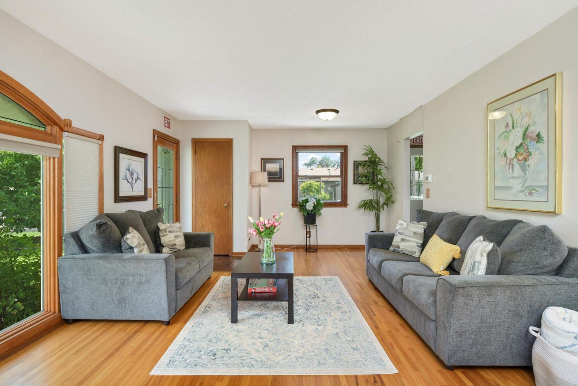 Cottage Grove Haven, Spacious 4-Bed, 3 Baths Retreat Extérieur photo
